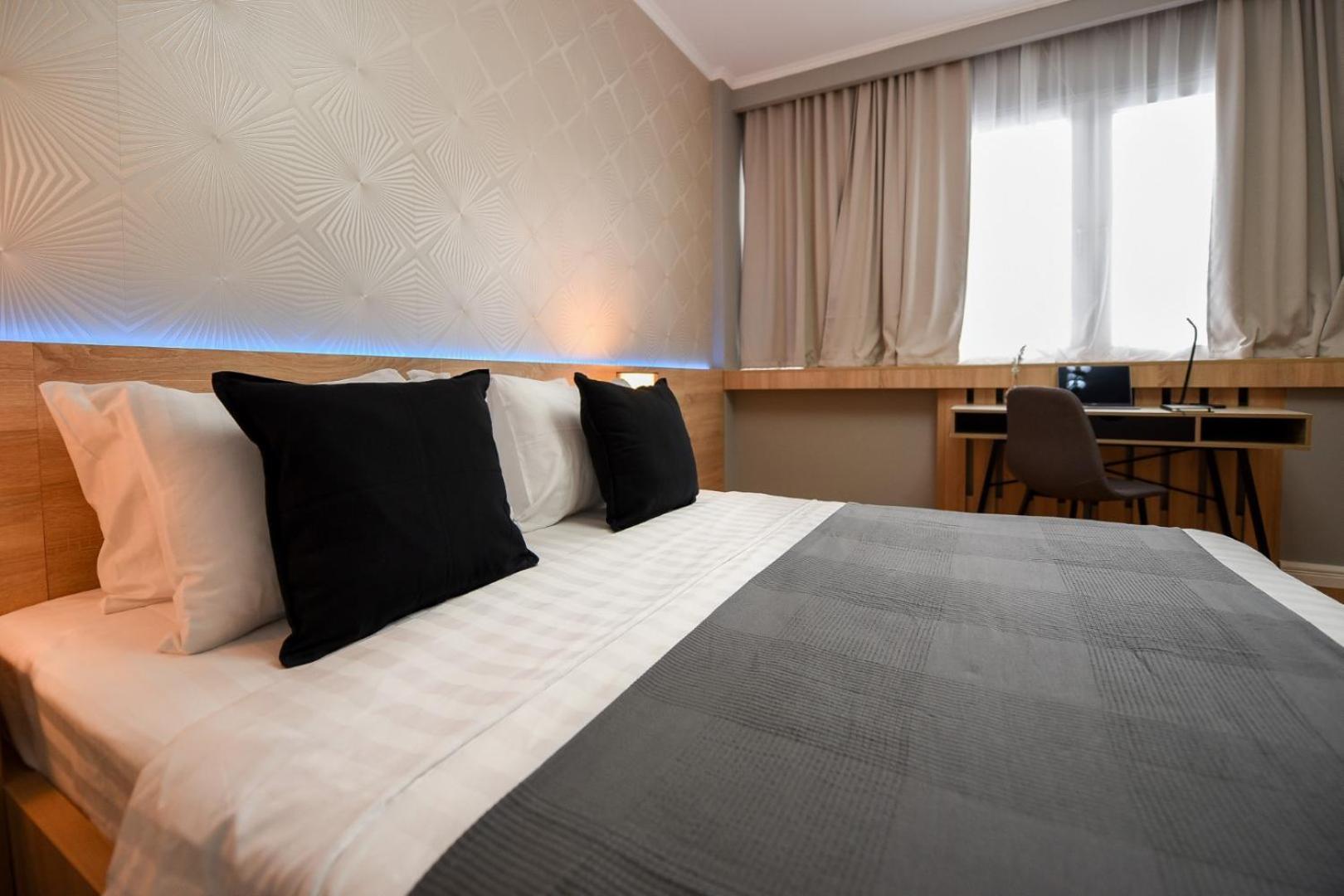 City Center Getaway - Cozy Accommodation For Your Perfect Stay Bukarest Szoba fotó