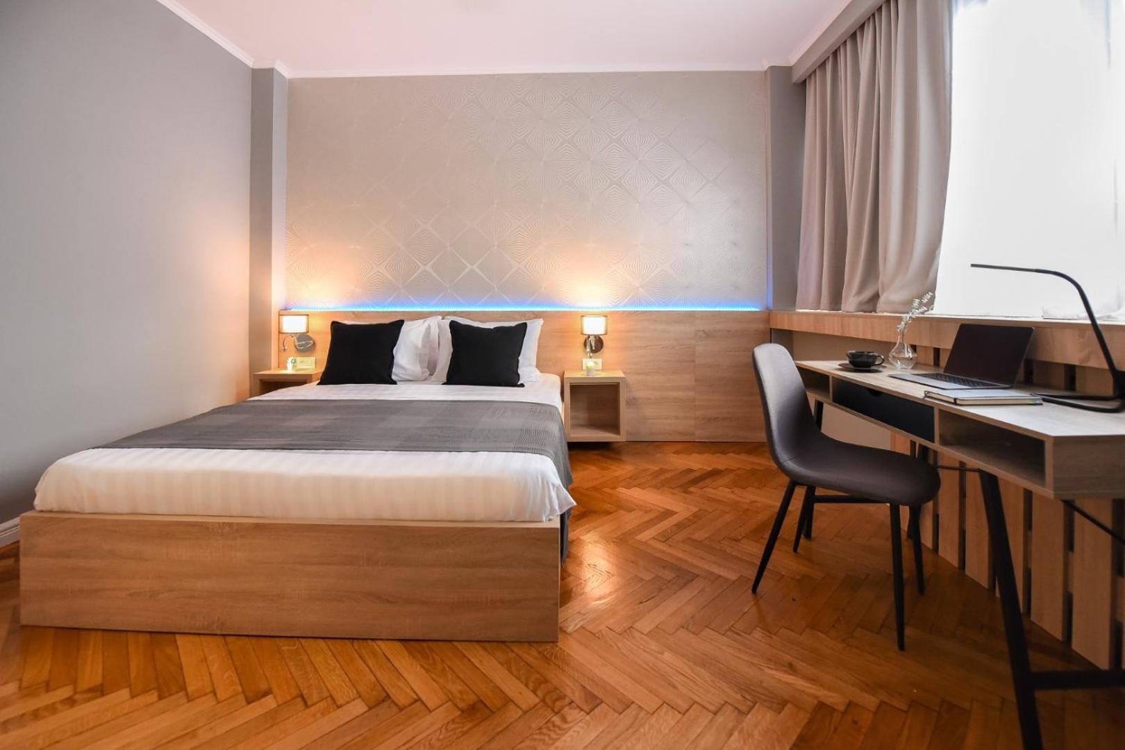 City Center Getaway - Cozy Accommodation For Your Perfect Stay Bukarest Kültér fotó