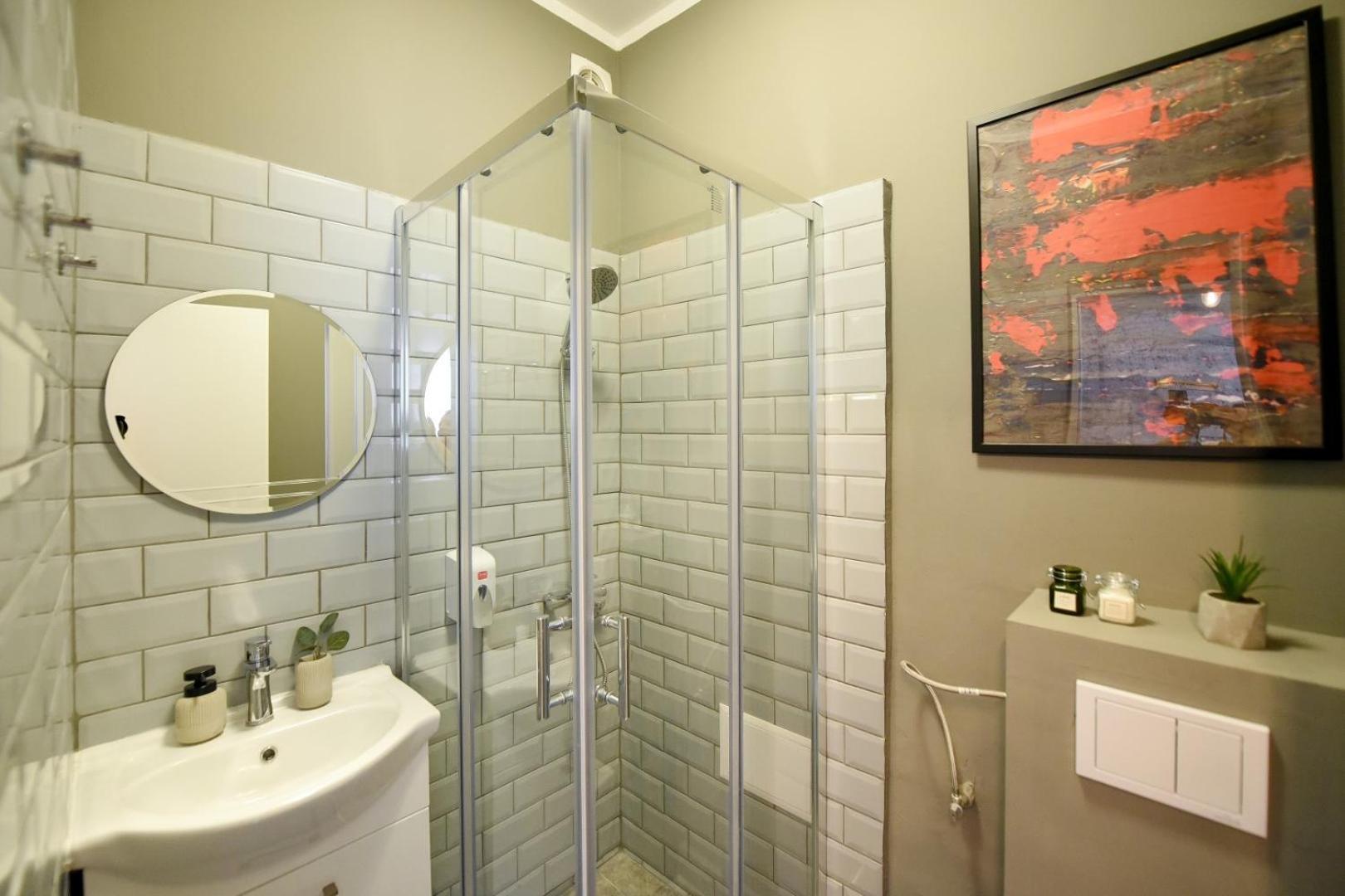 City Center Getaway - Cozy Accommodation For Your Perfect Stay Bukarest Szoba fotó