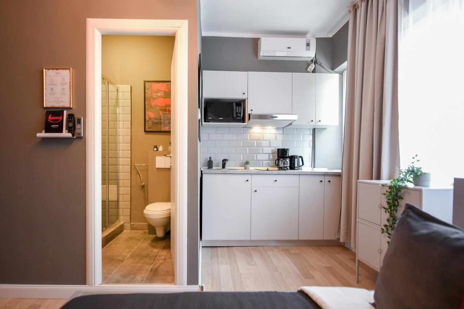 City Center Getaway - Cozy Accommodation For Your Perfect Stay Bukarest Szoba fotó
