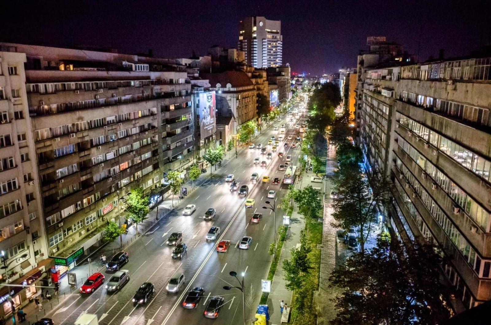 City Center Getaway - Cozy Accommodation For Your Perfect Stay Bukarest Kültér fotó